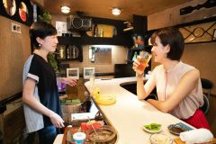 文春オンライン 取材記事—第3の居場所としての「スナックのススメ」
